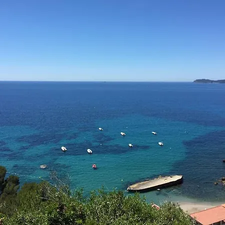 Maison Dans Un Parc Boise Jusqu'a 7 Pers, Plages A Pied Le Pradet
